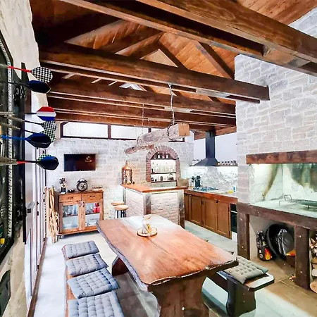 In With Sauna Dom wakacyjny *